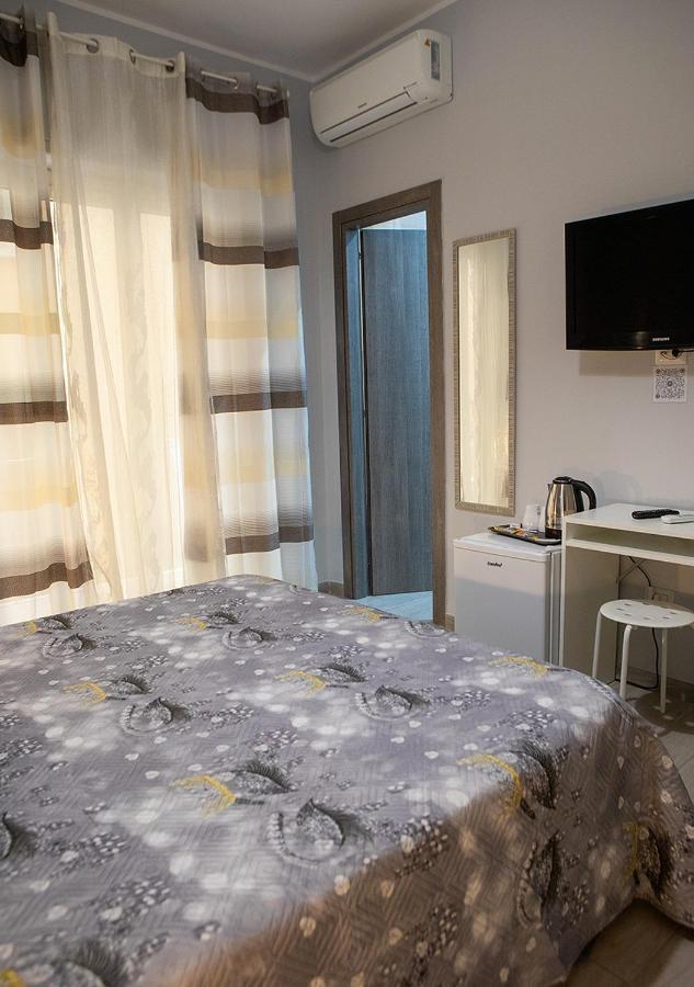 Zuroli Suite Неаполь Экстерьер фото