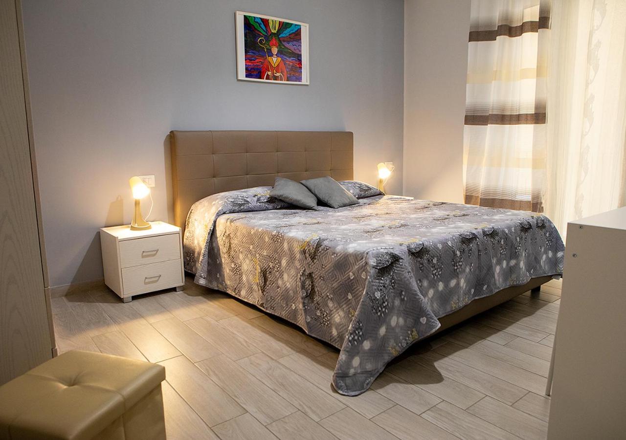 Zuroli Suite Неаполь Экстерьер фото